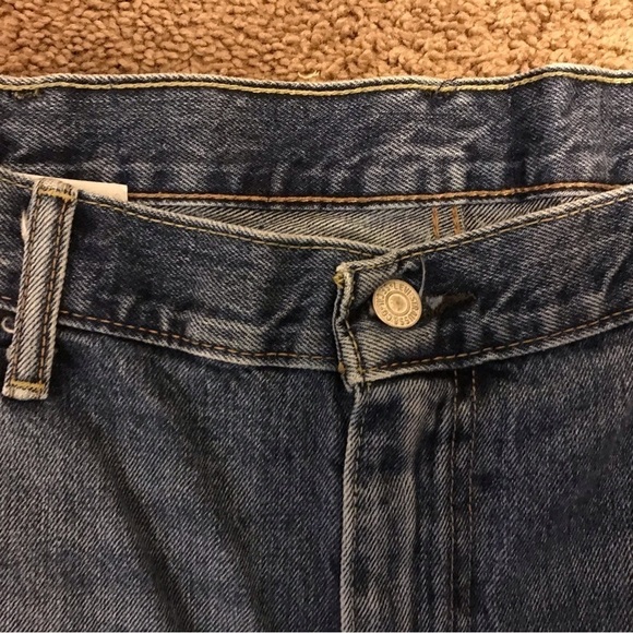 Levi's Men's 569 Loose Straight Denim Shorts - Picture 8 of 10